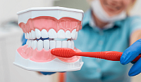 Peoria dentist
